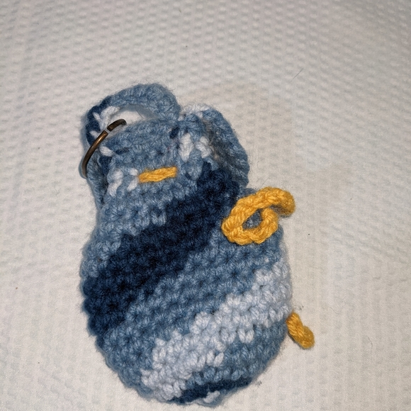 Mini Backpack Drawstring & Button Closure Crochet Keychain HANDCRAFTED - Picture 6 of 7